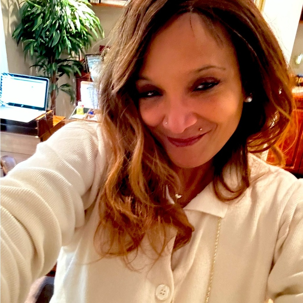 Meet your Posher, Harolyn